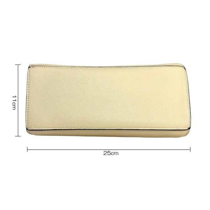 ゴールド金具使い合成皮革ハンドバッグ（ベージュ）